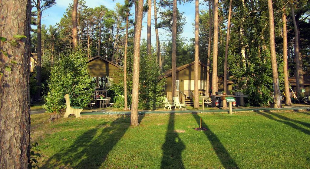 Sunbeam Bungalows Hotel Callander Szoba fotó