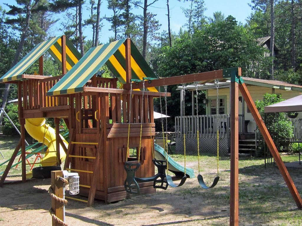 Sunbeam Bungalows Hotel Callander Kültér fotó